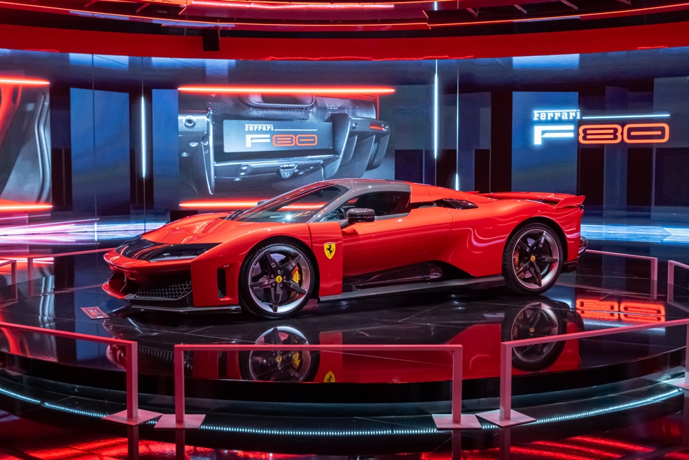 Supercars 2025: How Leading Brands Redefine Performance Through Hybrid and Electric Technology