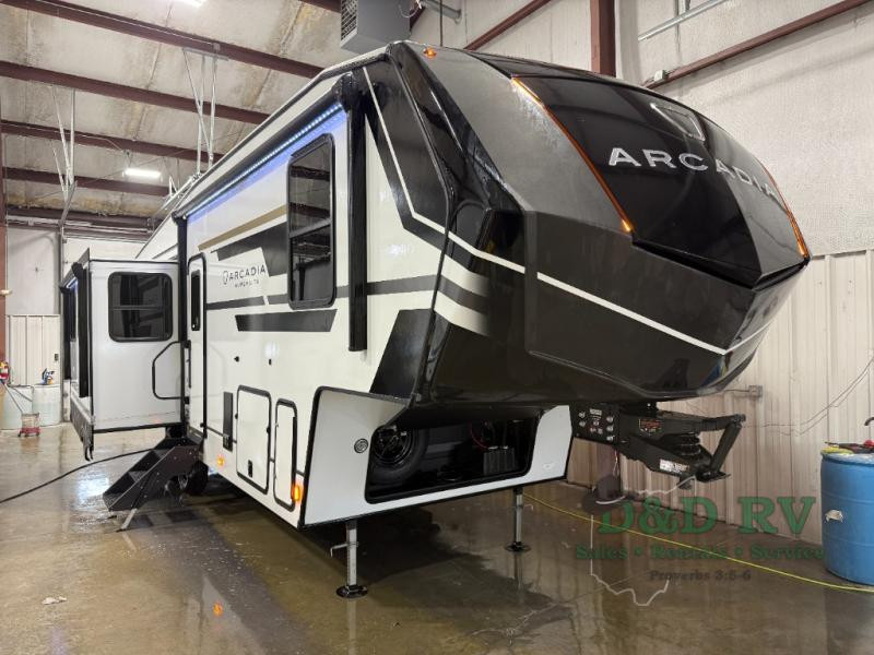 D&D RV Sales & Service: One Lot, Two Worlds of Open Road Possibilities