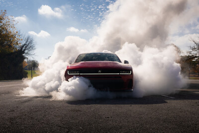 ‘SIXPACK Powered’ Video Series Reveals Power and Performance Behind 550-horsepower Dodge Charger Scat Pack